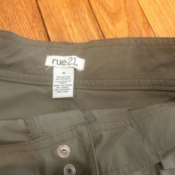 Olive green Mini Cargo Skirt - Picture 6 of 6